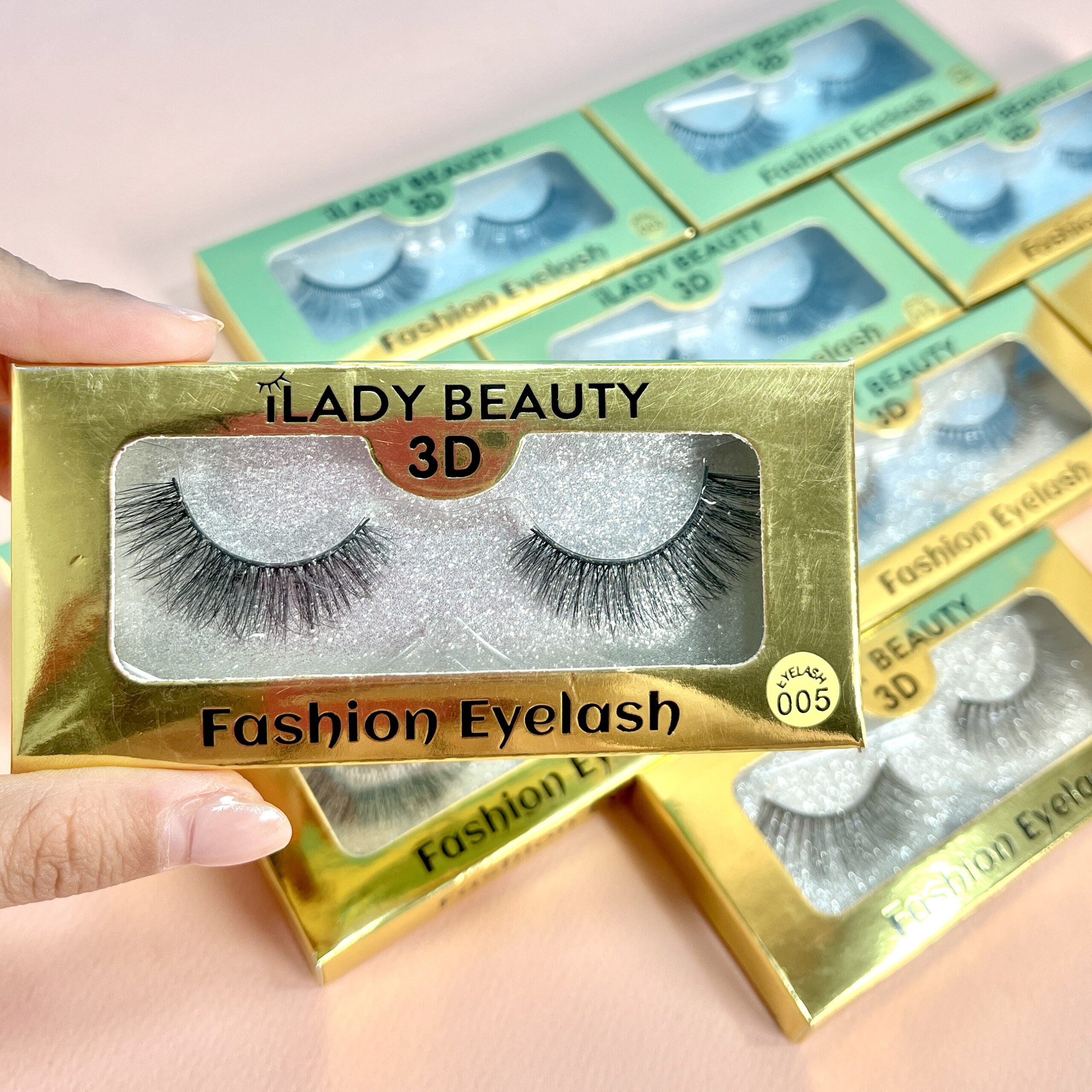 مژه سه بعدی طلایی